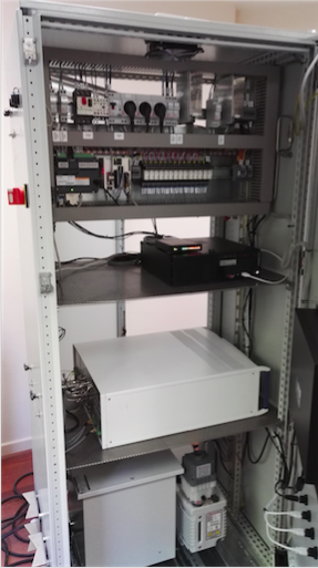 Compact GC en baie industrielle et système d’échantillonnage intégré